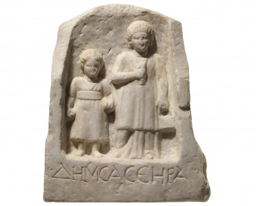 επιτύμβιο μνημείο δυο μικρών κοριτσιών