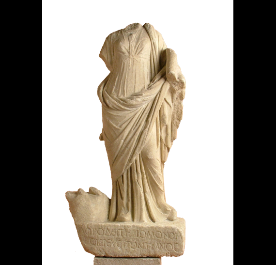 Statuette of Aphrodite Homonoia from the Sanctuary of the Egyptian Gods (Sarapeion) at Thessaloniki © 2019 YPPOA-AMTh